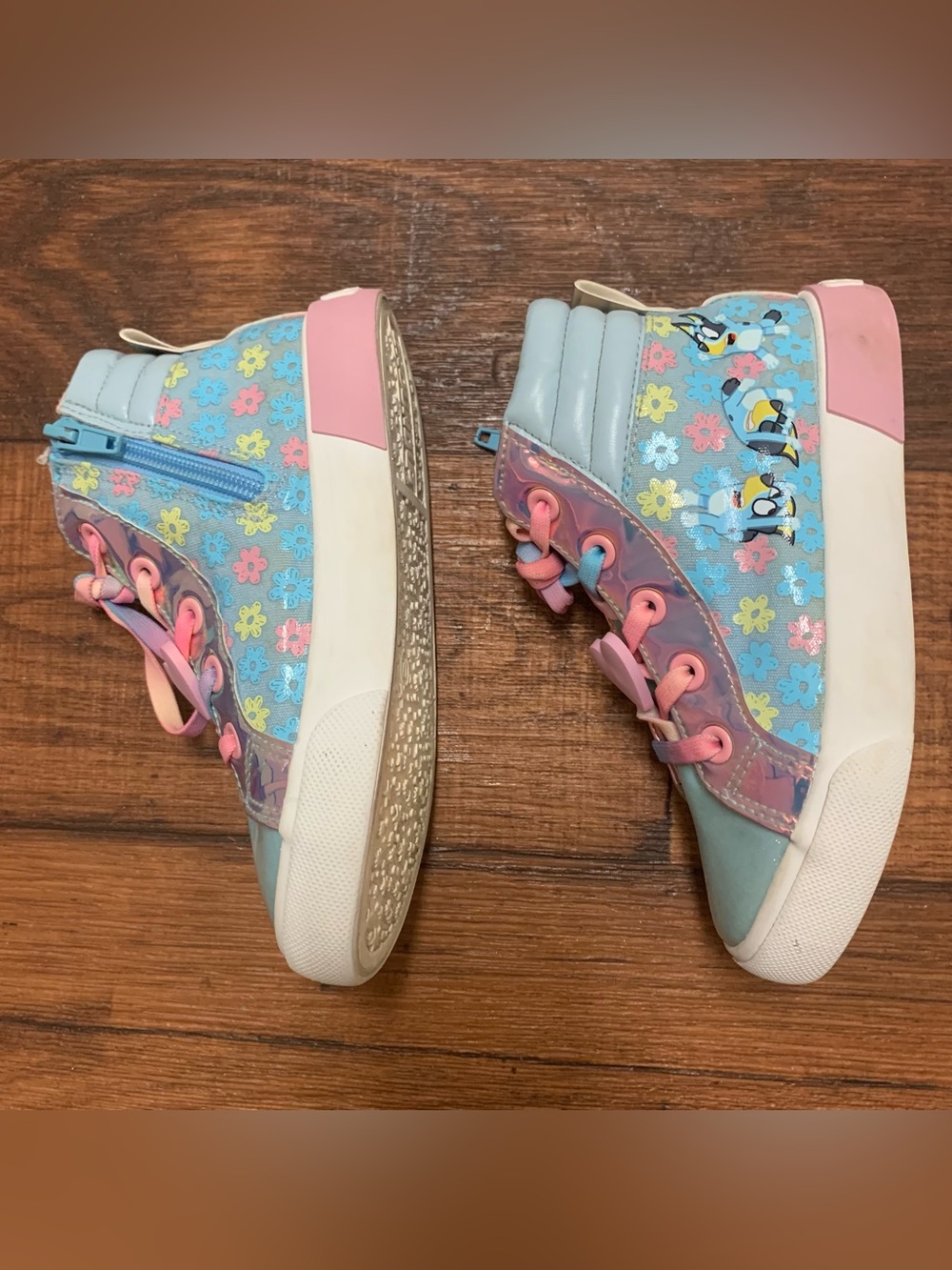 Bluey Toddler Girls Size 12 Ground Up Iridescent High Top Sneakers Blue Pink - Picture 4 of 9